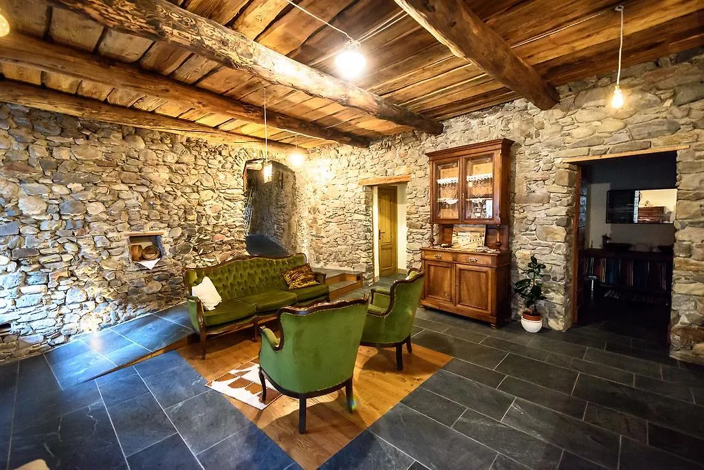Ostello Del Castello Tirano 2*,  Italy