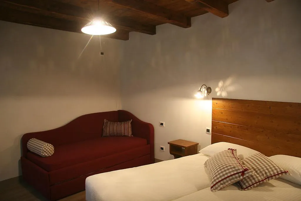Ostello Del Castello Tirano 2*,  Italy