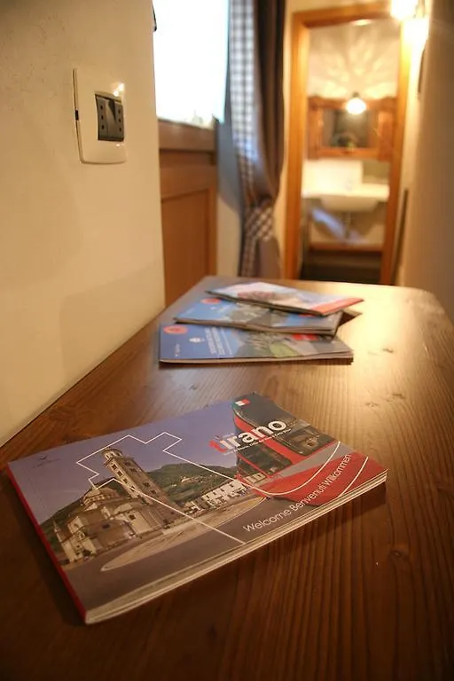 Ostello Del Castello Tirano Guest house