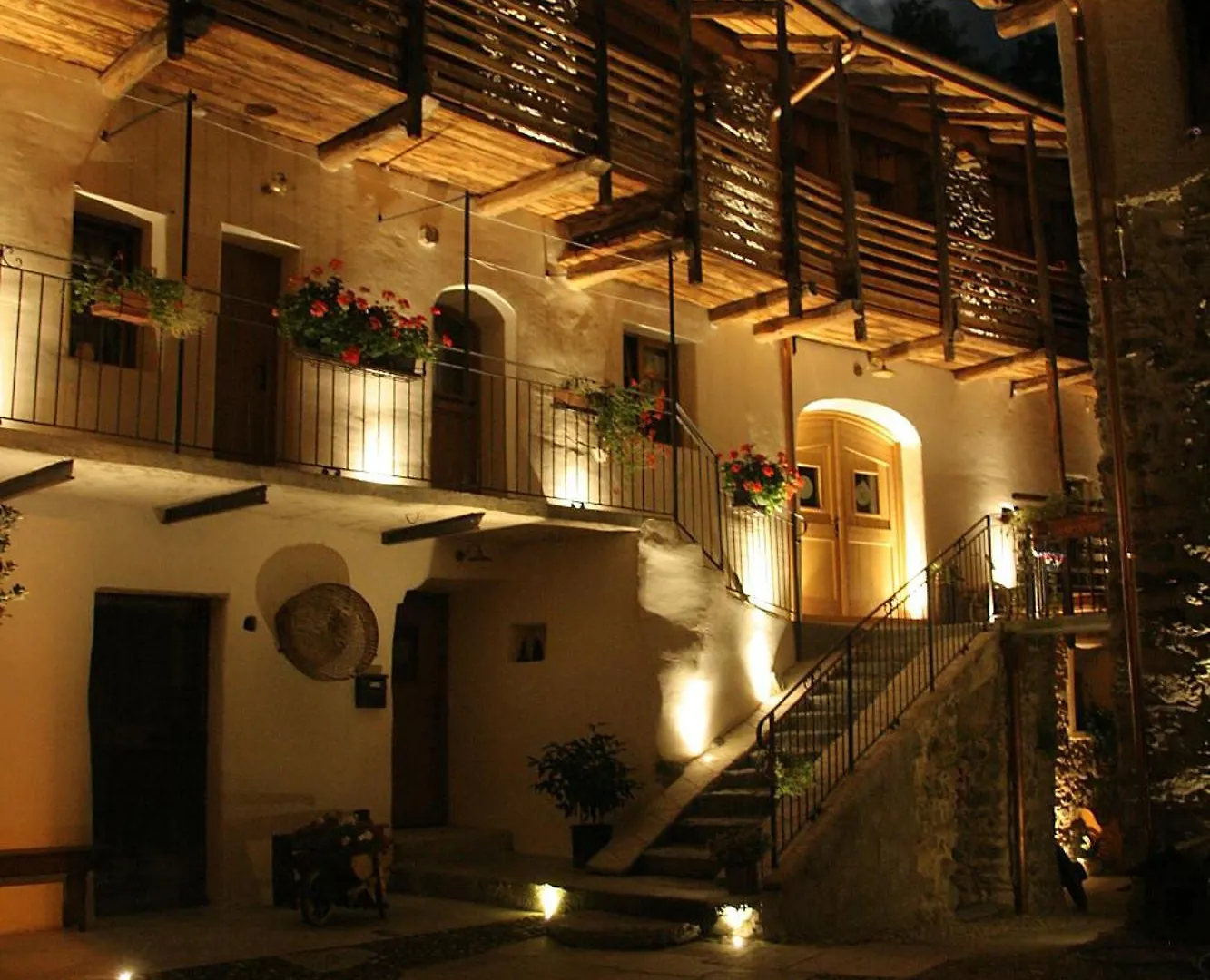Ostello Del Castello Tirano
