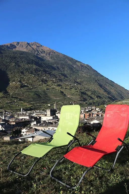 Ostello Del Castello Tirano Guest house