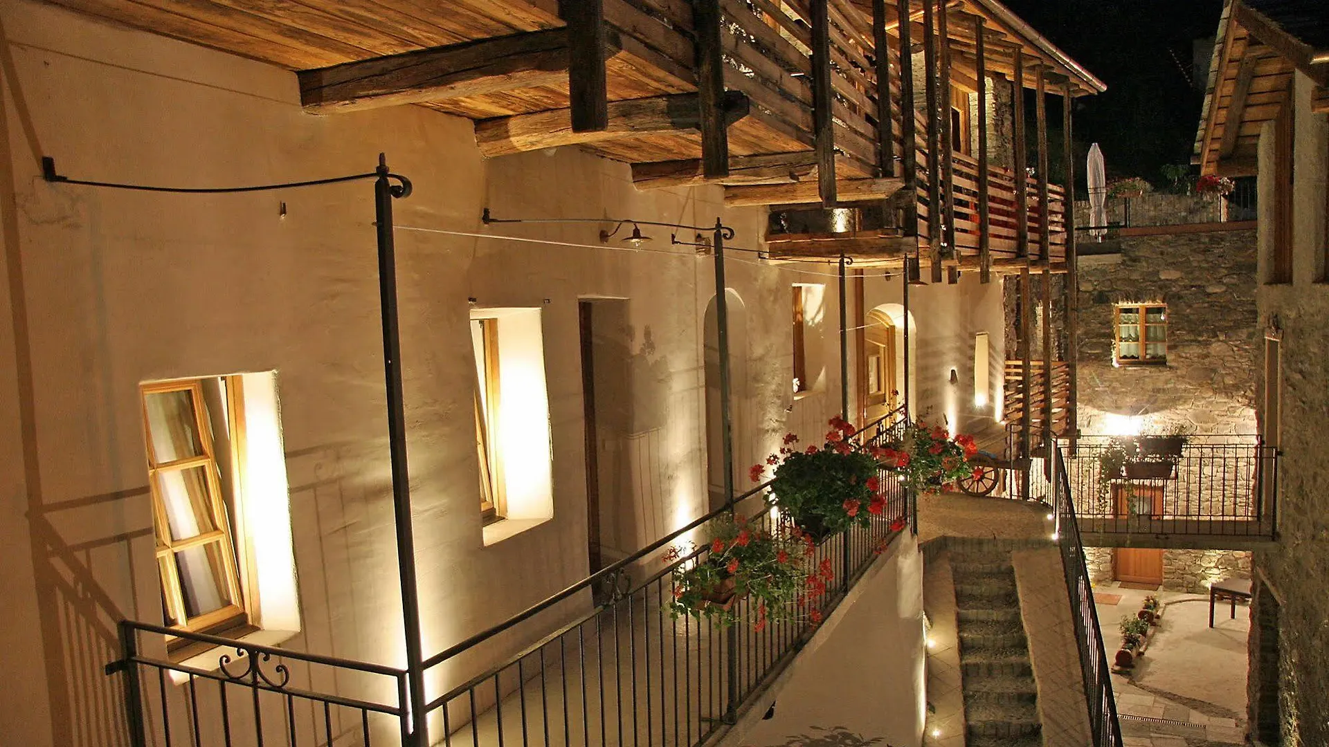 Guest house Ostello Del Castello Tirano